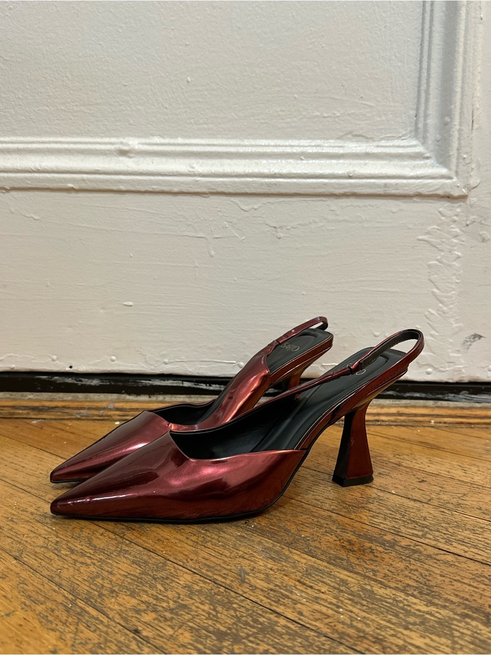 Sarto Women's Metallic Burgundy Pointed Slingback Heels